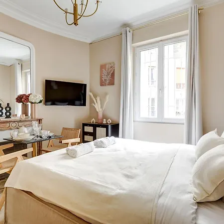 Apartment De Gamme En Plein Coeur De